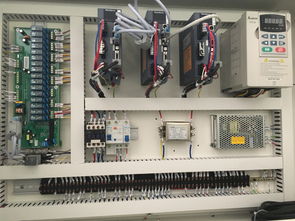 單頭精雕機 東莞廠家直銷，專為手機邊框按鍵精雕打造的高效電子設(shè)備